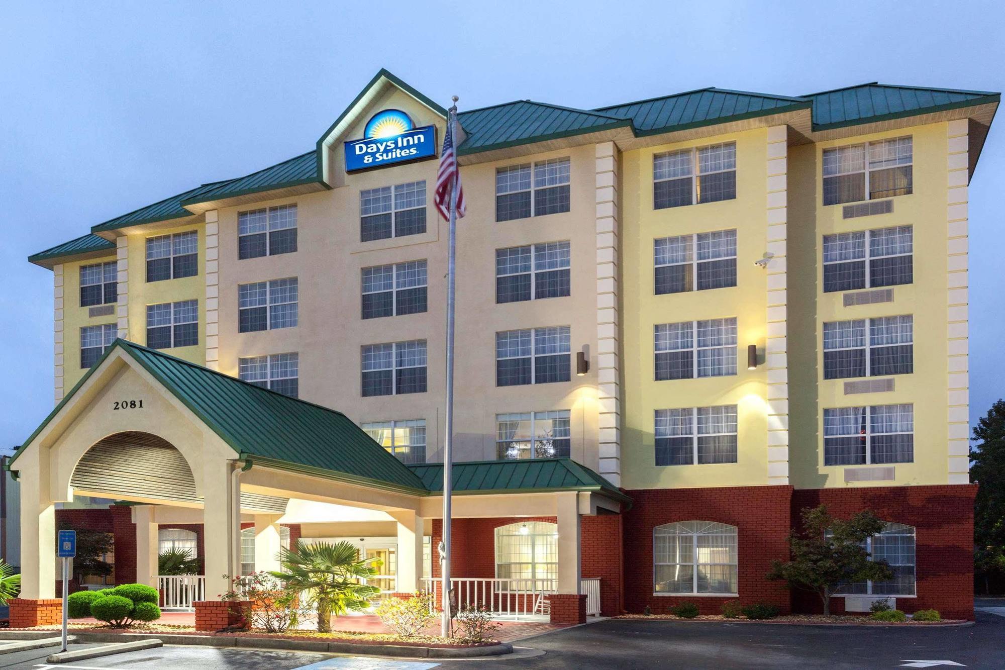 Days Inn & Suites By Wyndham Tucker/Northlake Exterior foto
