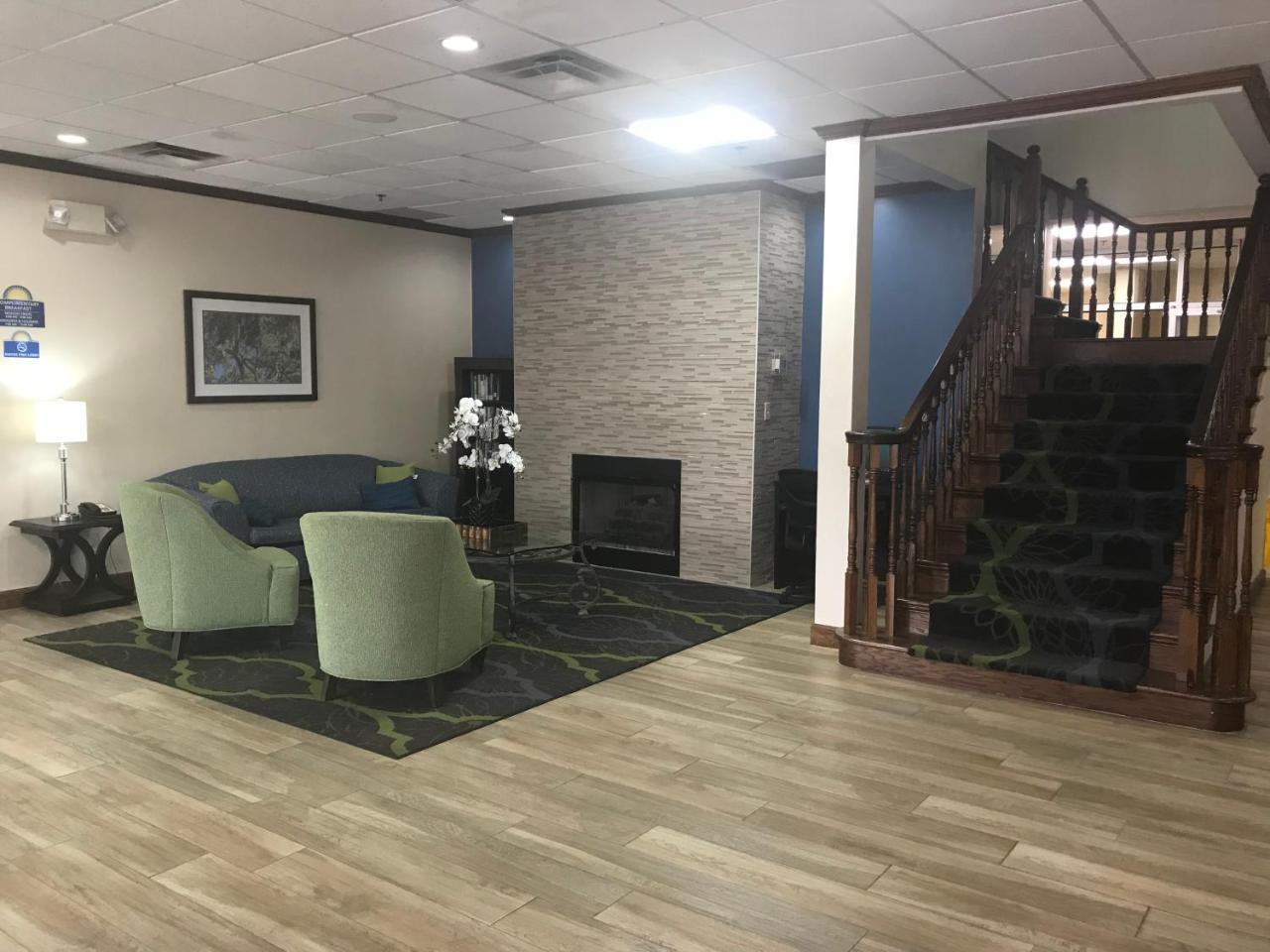 Days Inn & Suites By Wyndham Tucker/Northlake Exterior foto